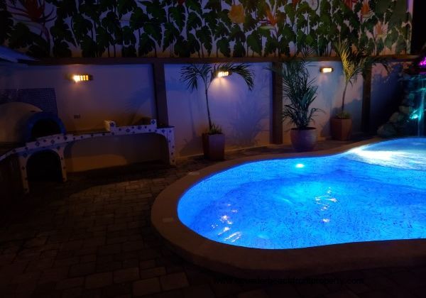 pool (15)