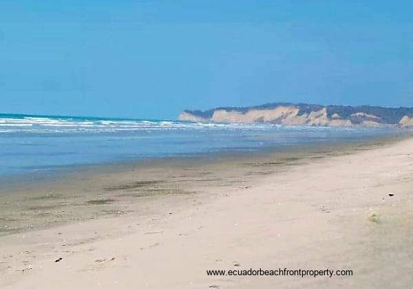 Beachfront land for sale in Ecuador