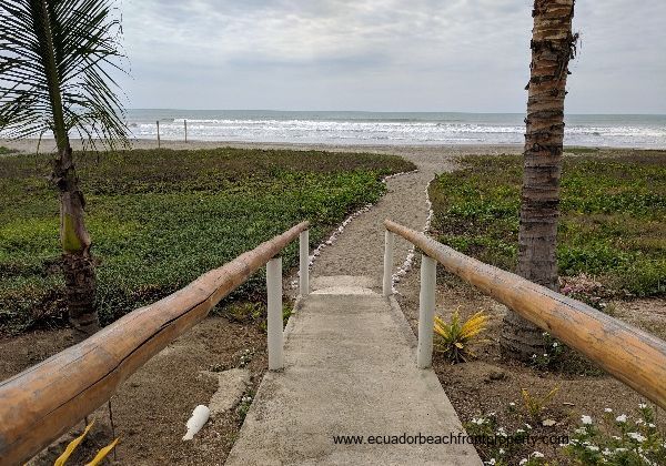 Ecuador beachfront real estate