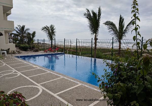 oceanfront swimming pool