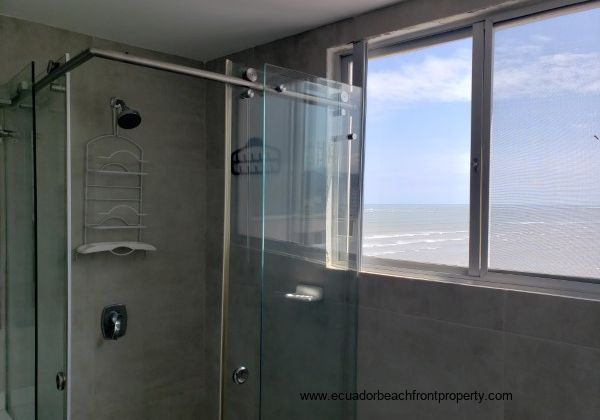 Beachfront condo for sale in Bahia, Ecuador