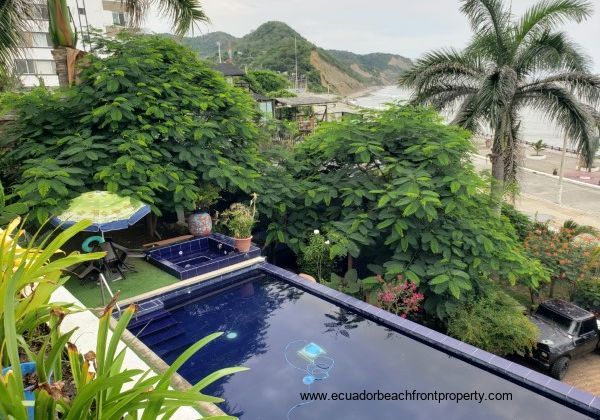 Real estate on the beach in Ecuador