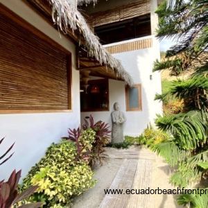 living kitchen and exterior (4)
