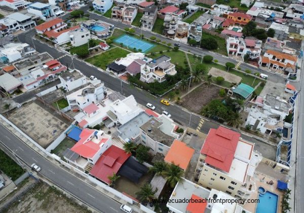 Las Dunas gated community
