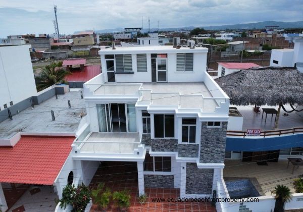 Spacious oceanview terraces