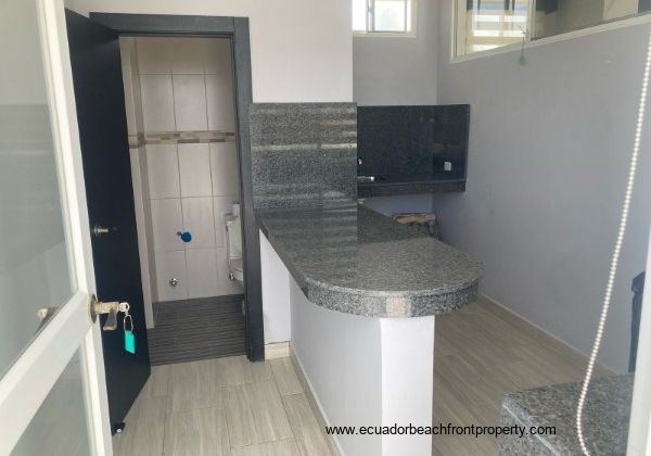 apartment on 3rd level terrace