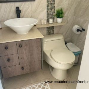 Ensuite bathroom of bedroom 2