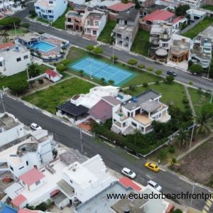 Las Dunas gated community