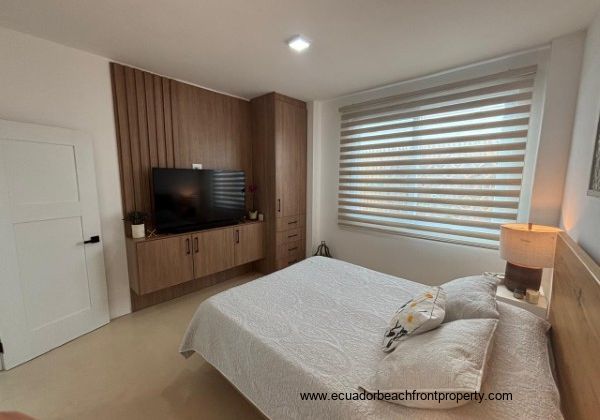 Los Ranchos Luxury Beachfront 