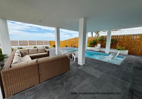 Los Ranchos Luxury Beachfront 