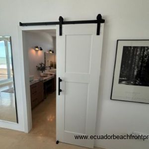 Master ensuite bath