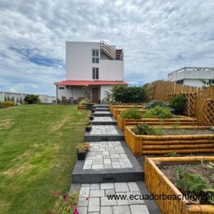 beachfront oasis (75)