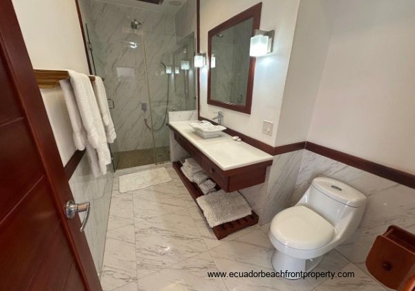 master suite private bathroom 