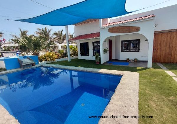 Coastal Comforts - Newly Renovated & Fully Furnished