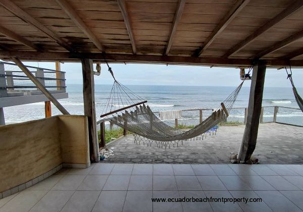 2nd level oceanfront terrace