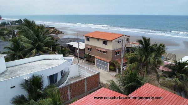 Streetside overlooking the beach
